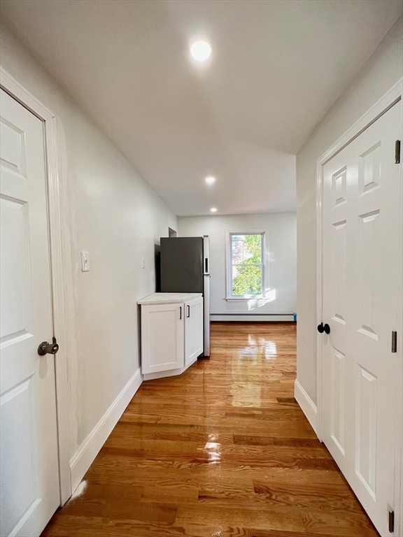 27 Barry Street 2R