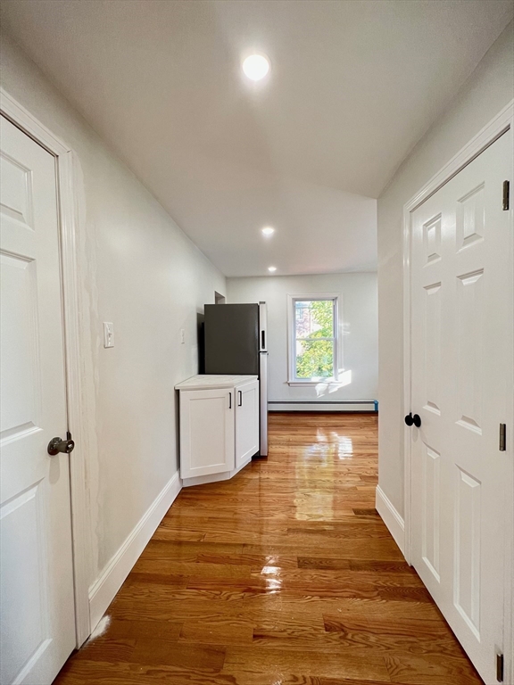 27 Barry Street 2R