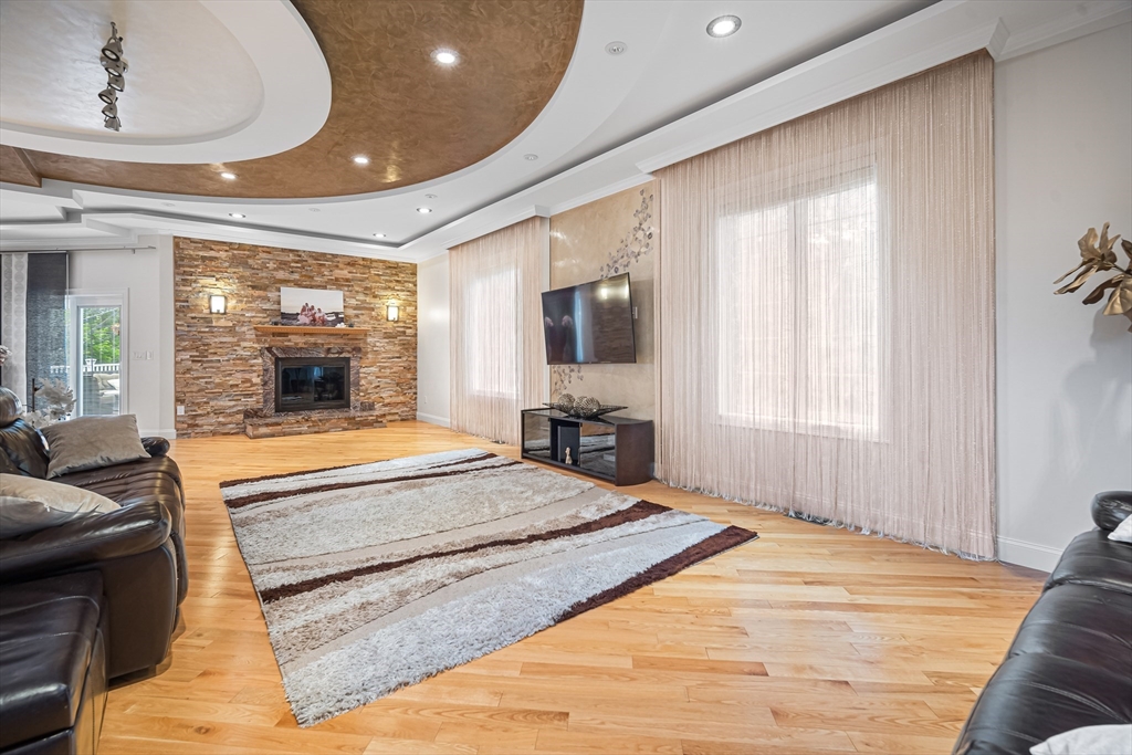131 Ridgeway Dr