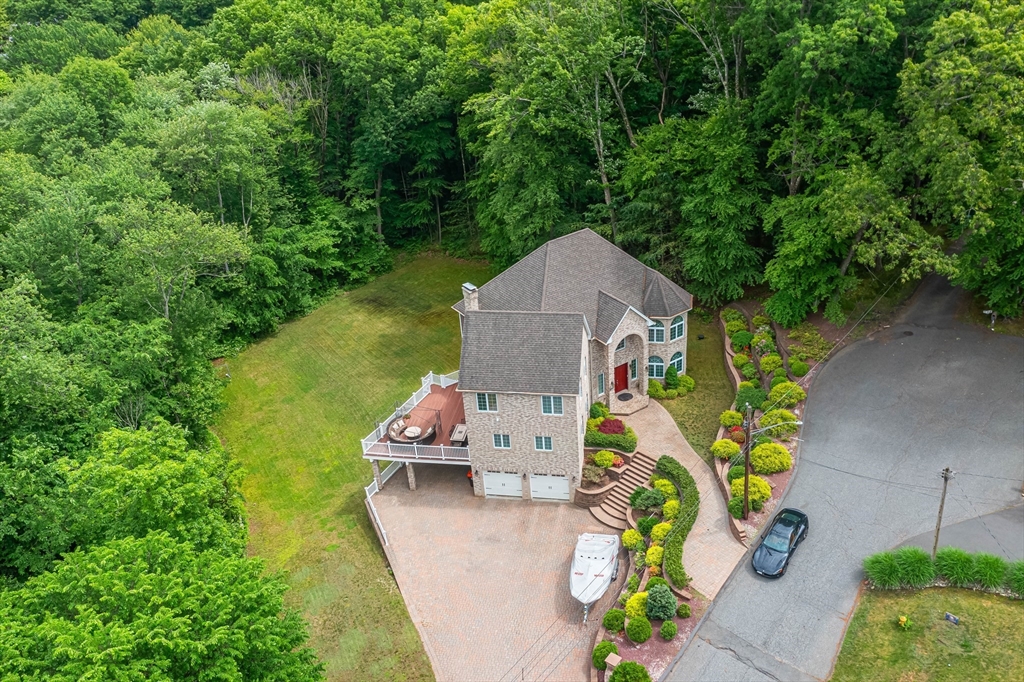 131 Ridgeway Dr