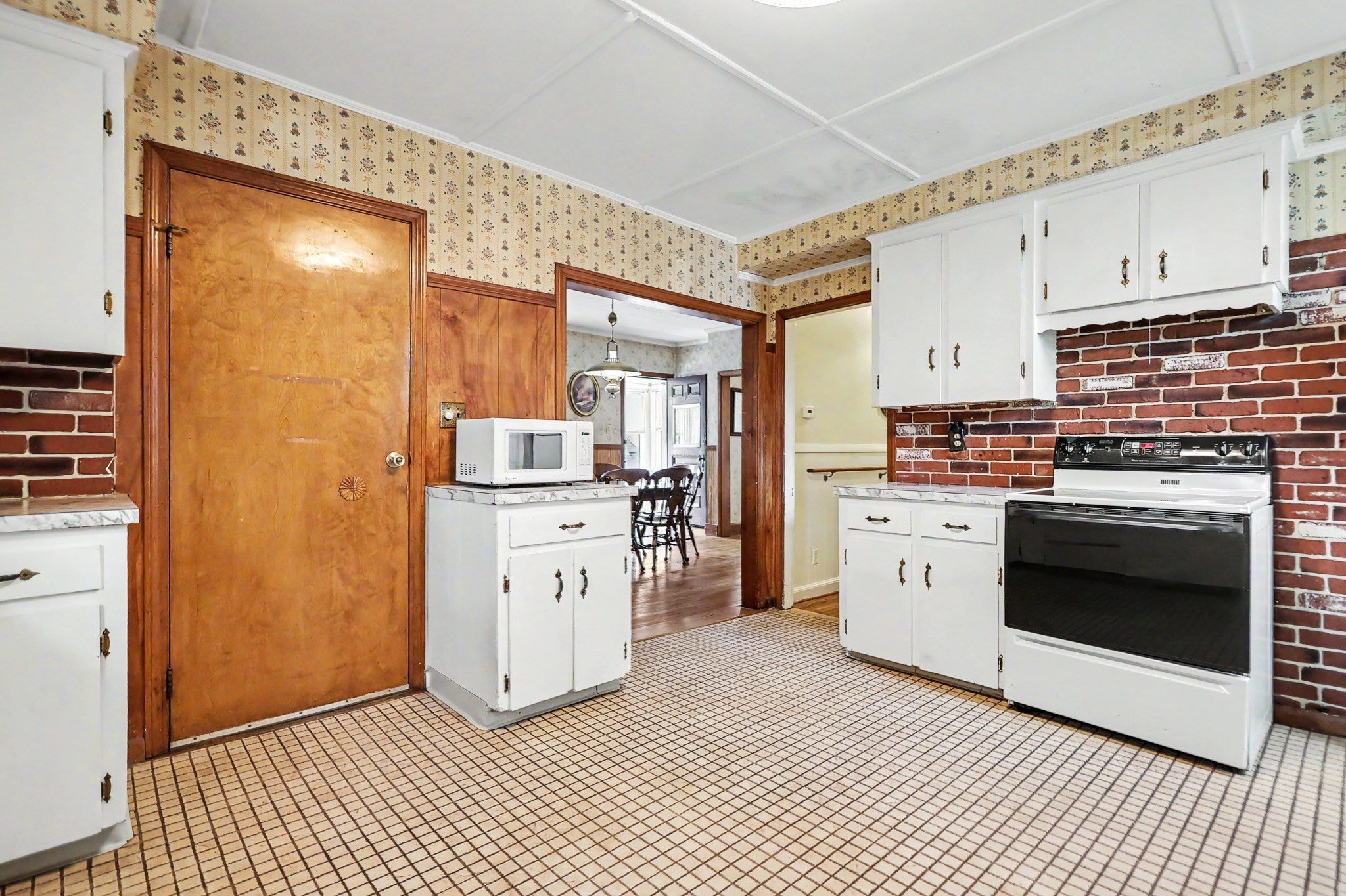 9 Varnum Street, Haverhill, MA Photo #6
