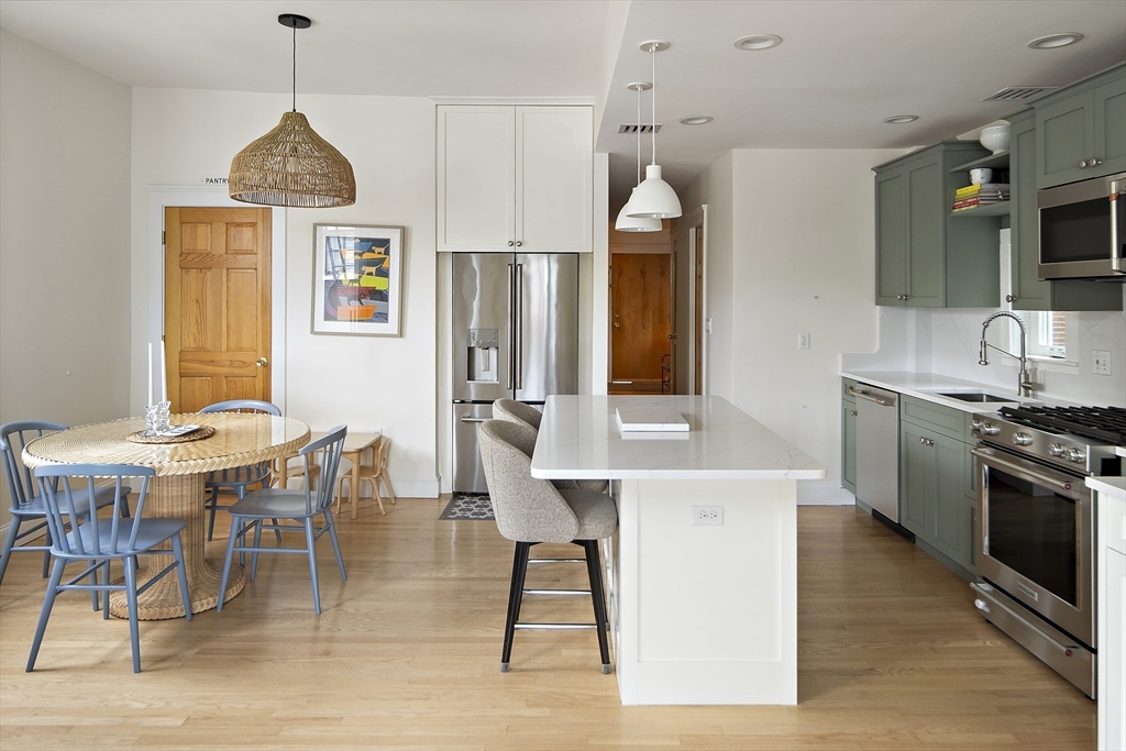 414 Sumner St 1