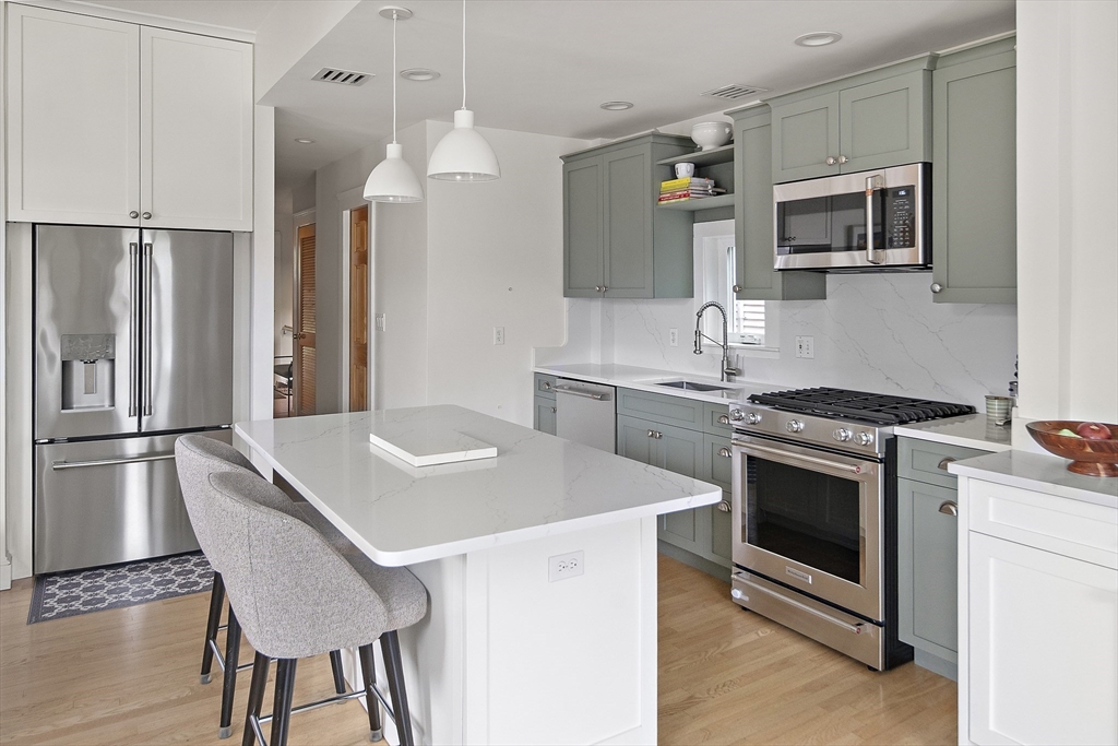 414 Sumner St 1