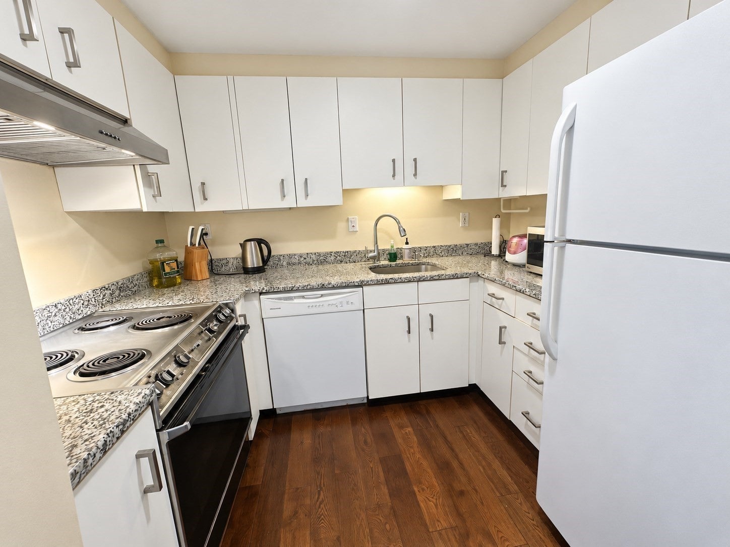 10 Rogers Street 403