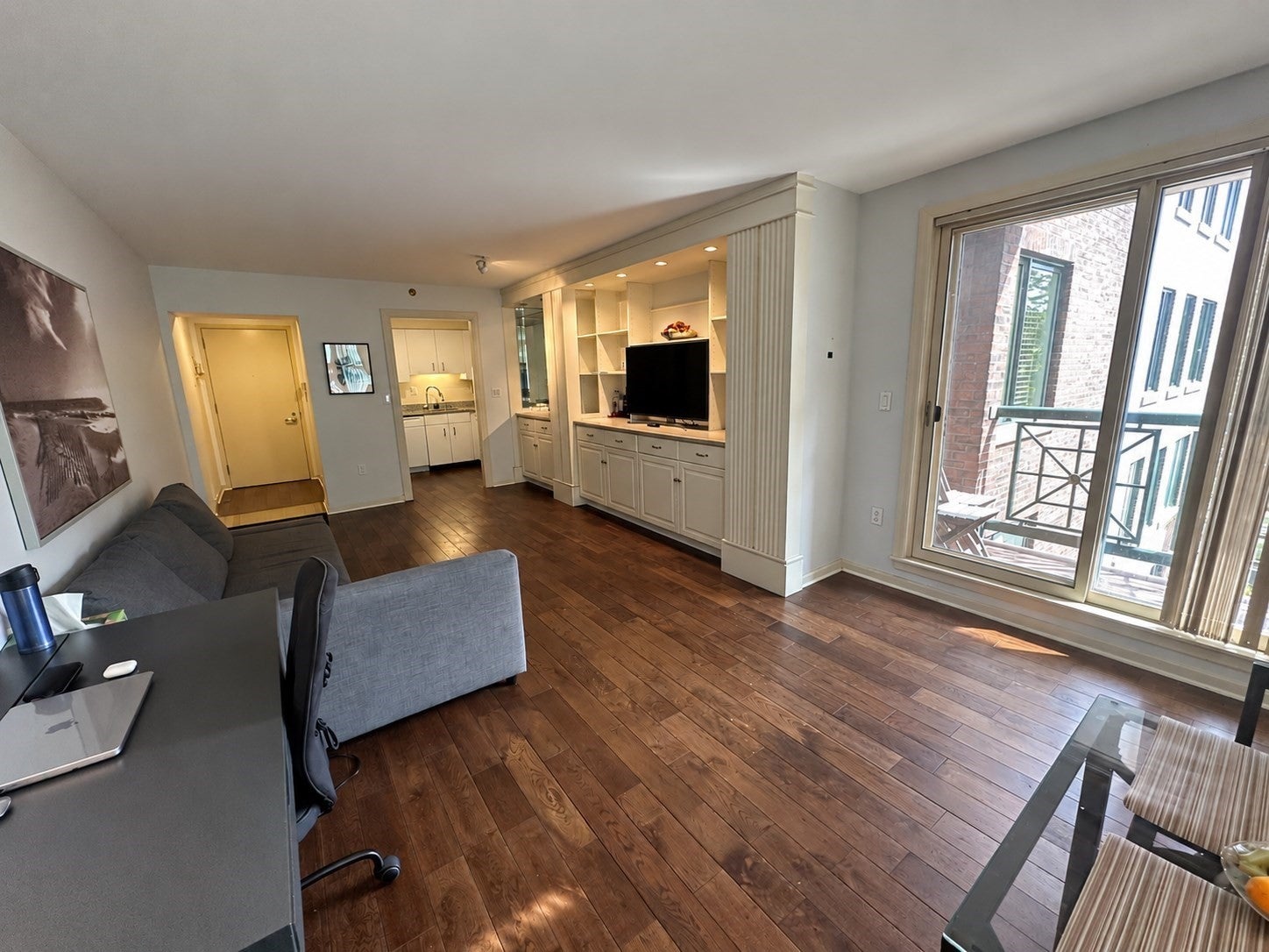 10 Rogers Street 403