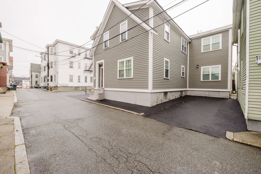 7 Pequot St