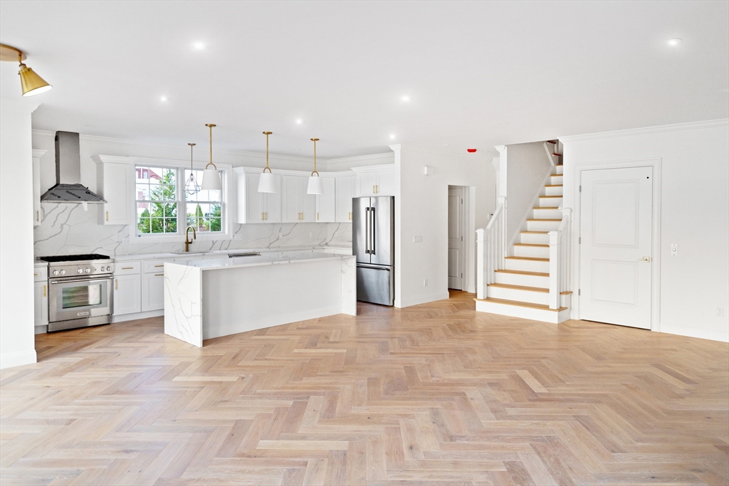 102 East Point Drive 102