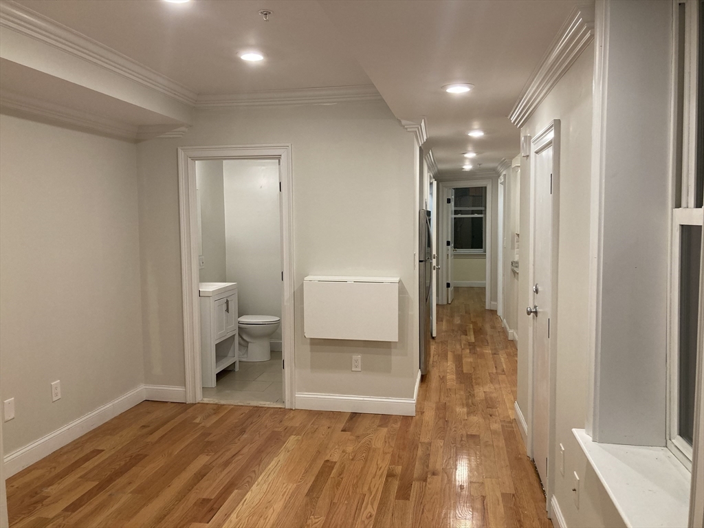 194 Salem St 2