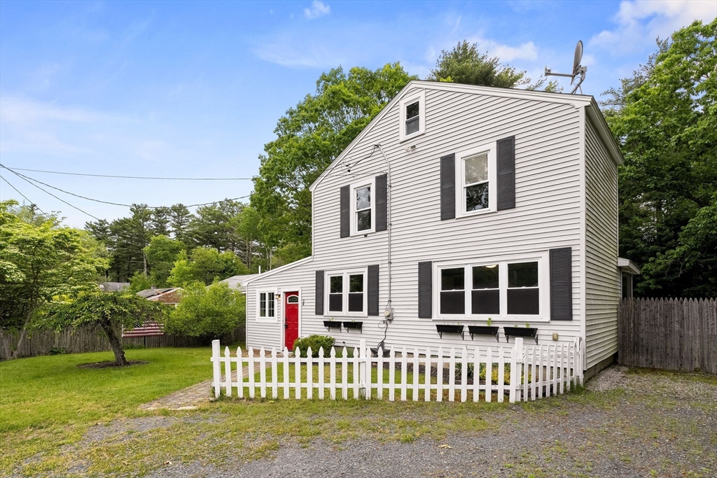 24 Oak Dr