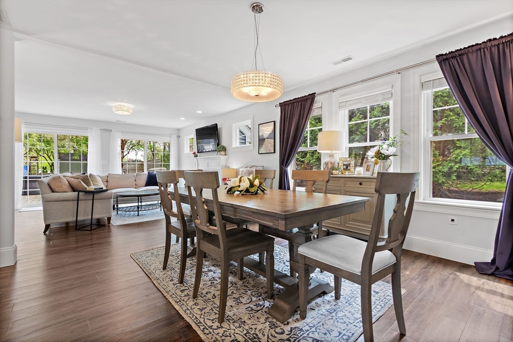 17 Bradford Rd, Natick, MA Photo #8