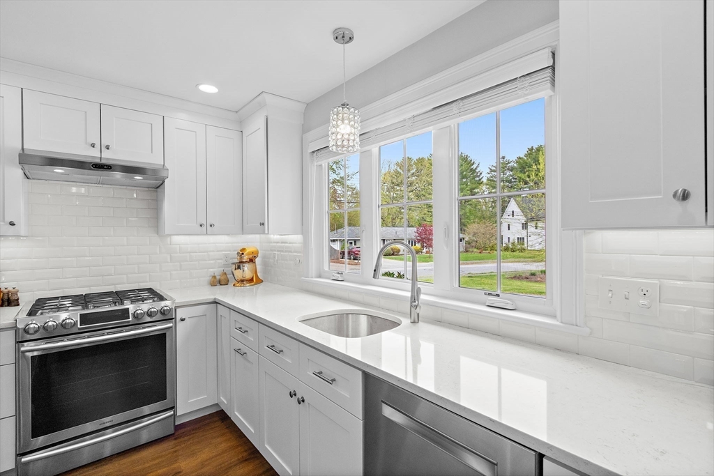 17 Bradford Rd, Natick, MA Photo #13