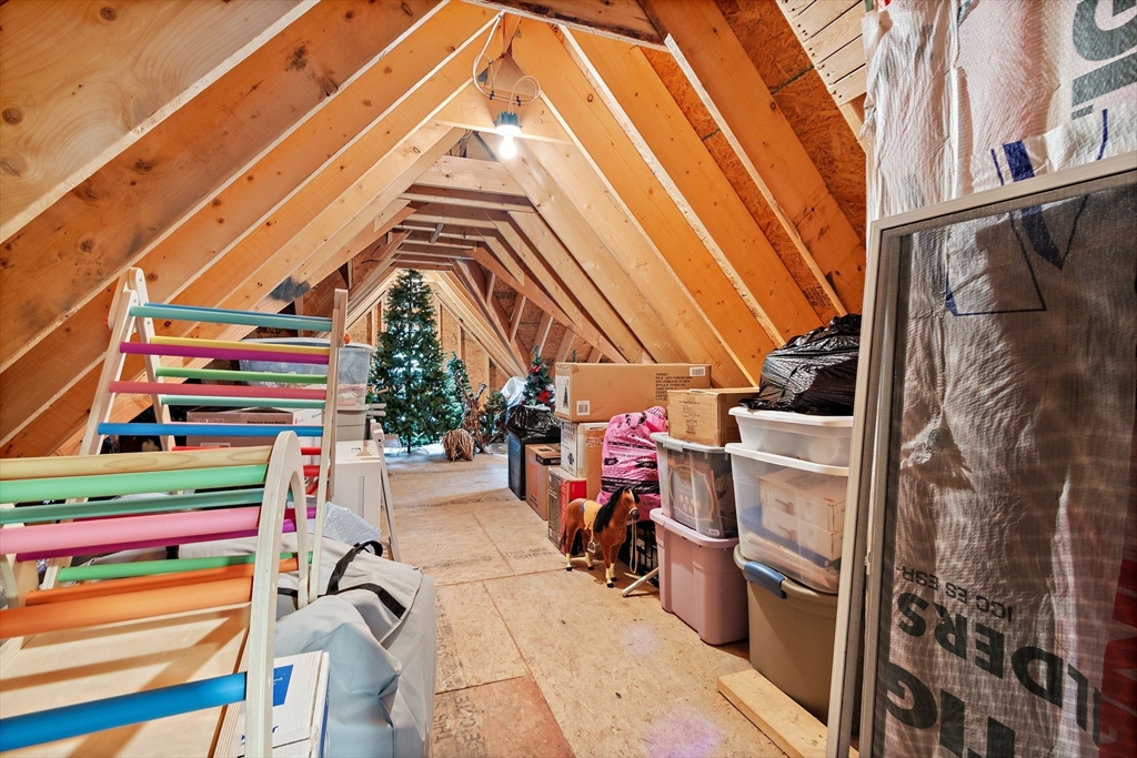 17 Bradford Rd, Natick, MA Photo #32