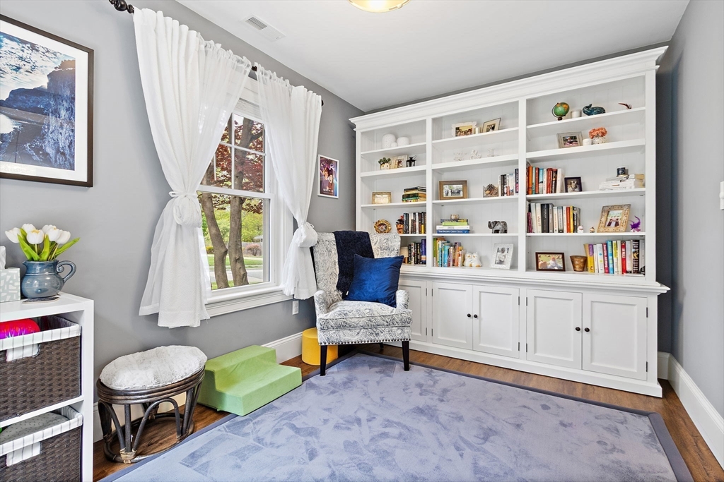 17 Bradford Rd, Natick, MA Photo #17