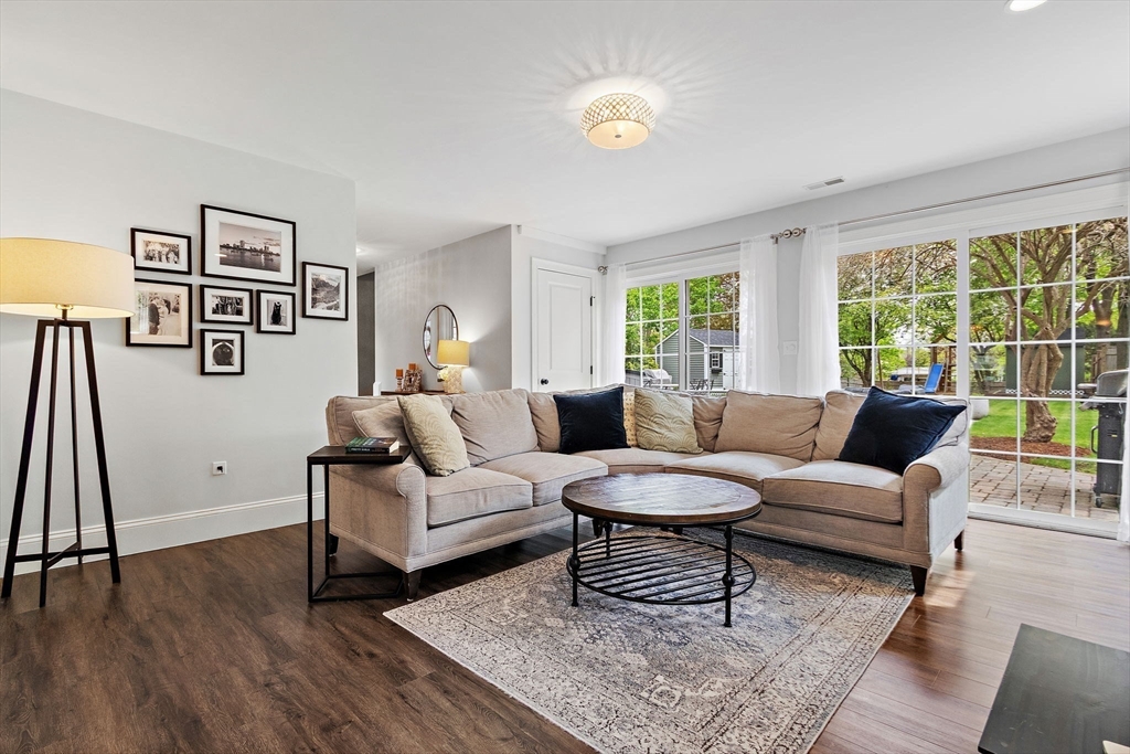 17 Bradford Rd, Natick, MA Photo #7