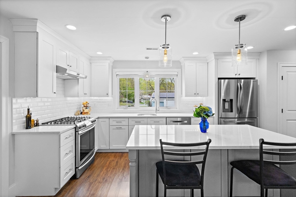 17 Bradford Rd, Natick, MA Photo #11
