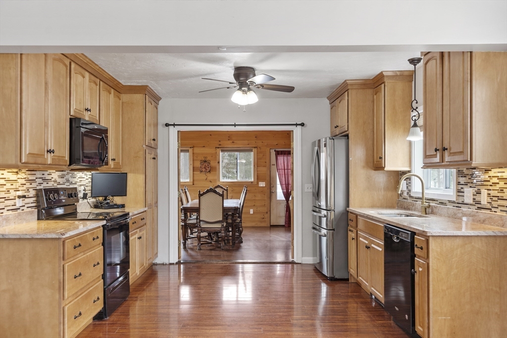 53 Laurel Hill Rd