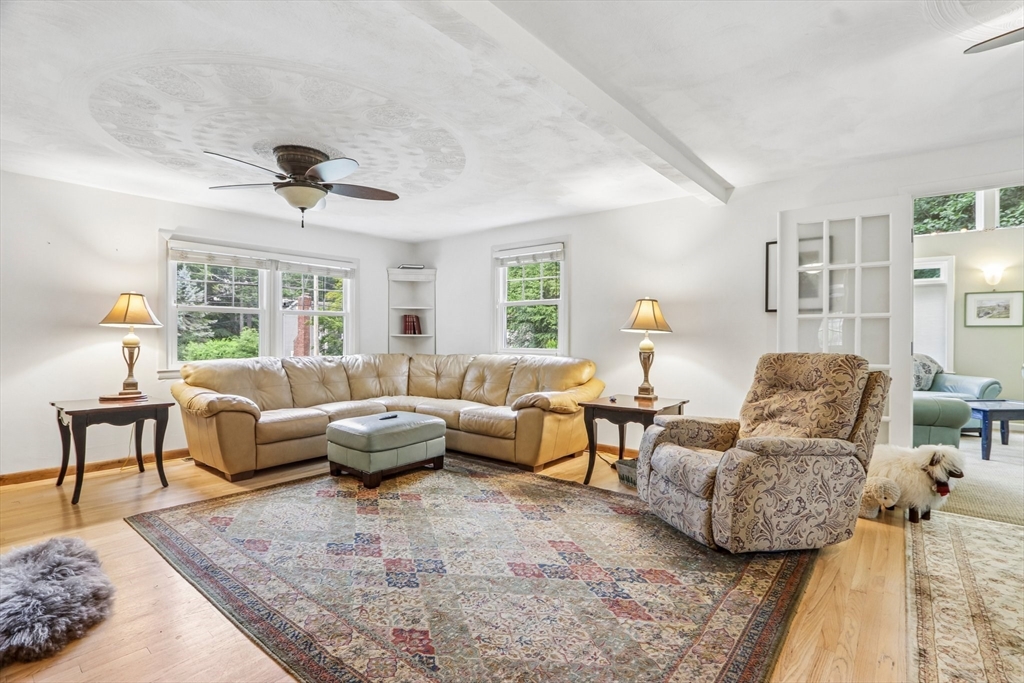 8 Foster St, Oxford, MA Photo #9