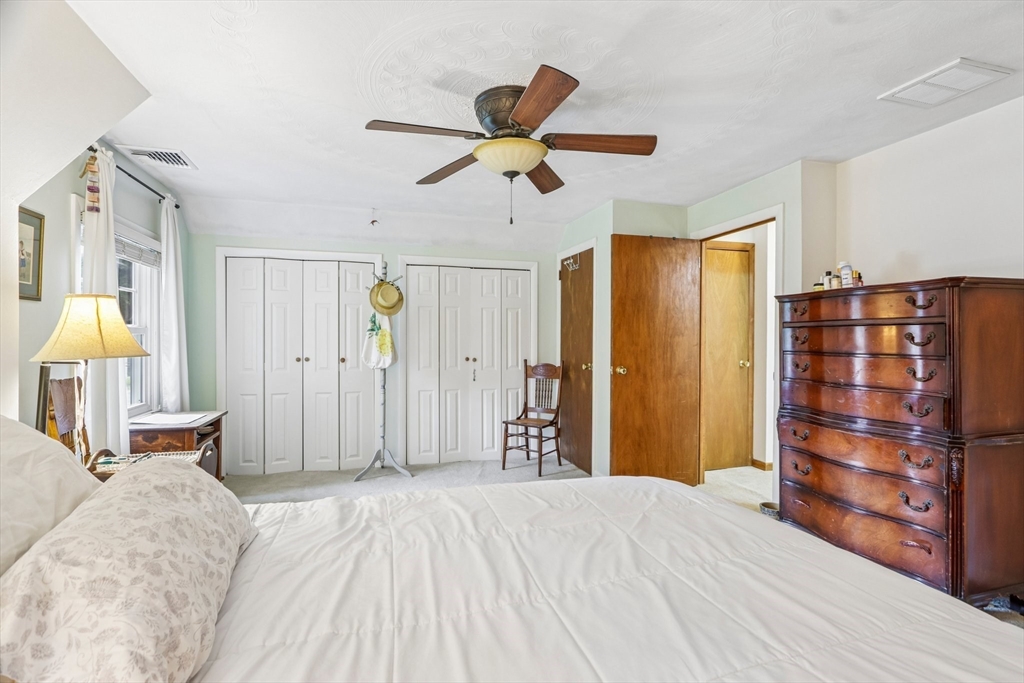 8 Foster St, Oxford, MA Photo #28