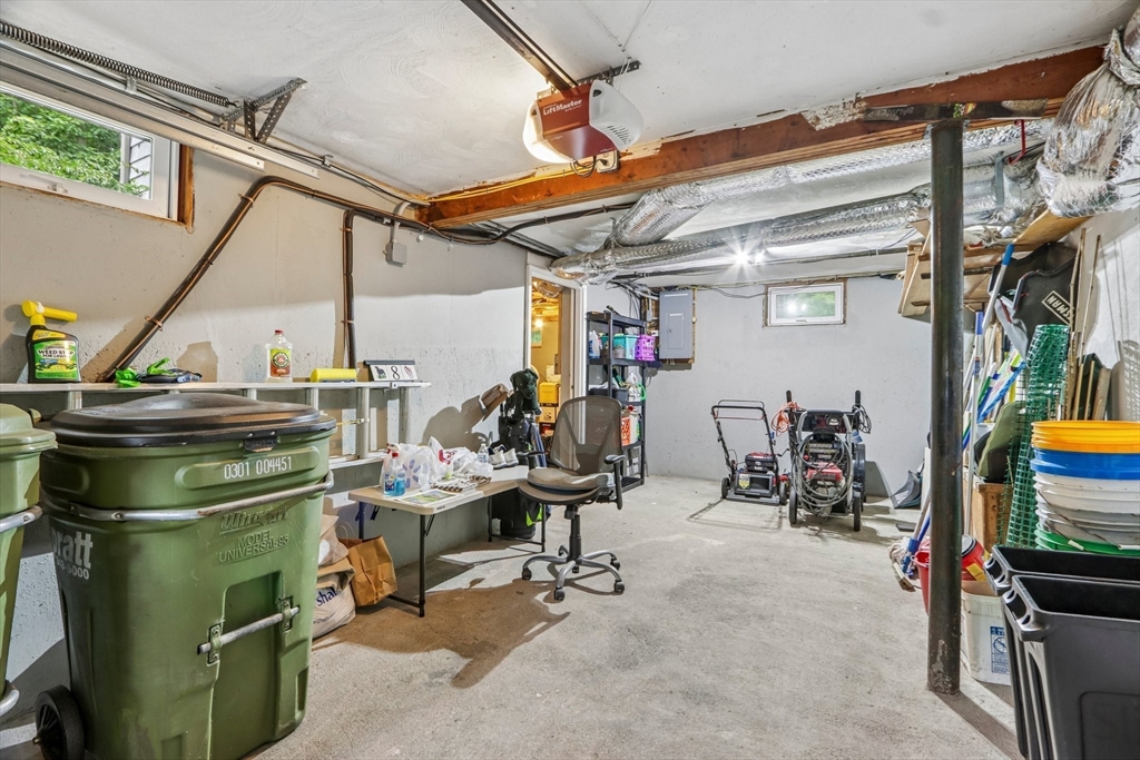 8 Foster St, Oxford, MA Photo #33