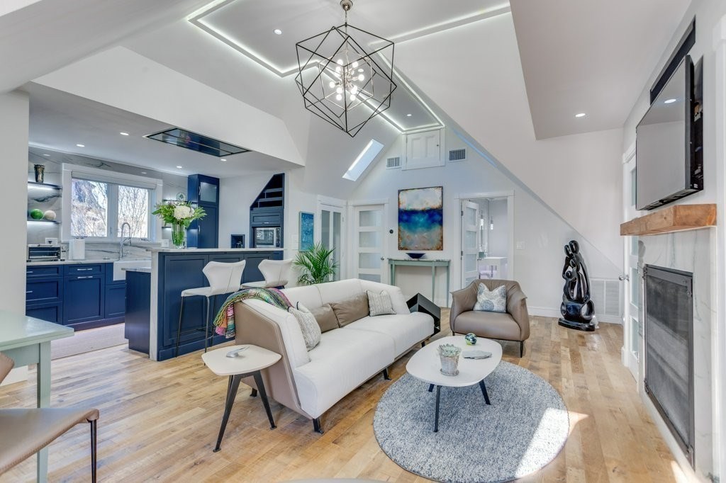7R Brewer Street 7R