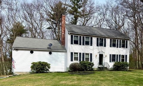 Photo of 11 Quail Run Rd, Bellingham, MA 02019 (MLS # 73513249)