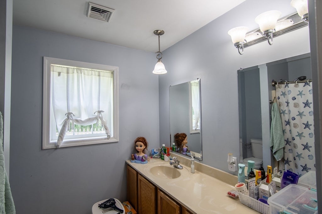 8 Sullivan St, Spencer, MA, 8 Sullivan St, Spencer, MA Photo #19