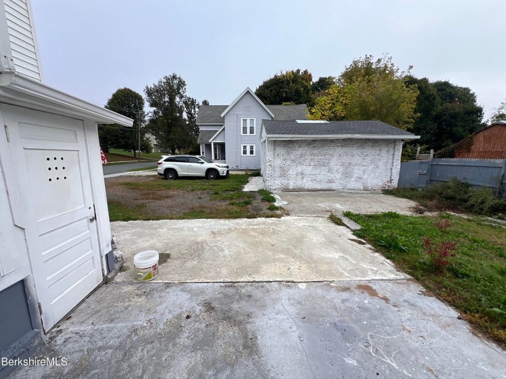 334 Columbus Ave