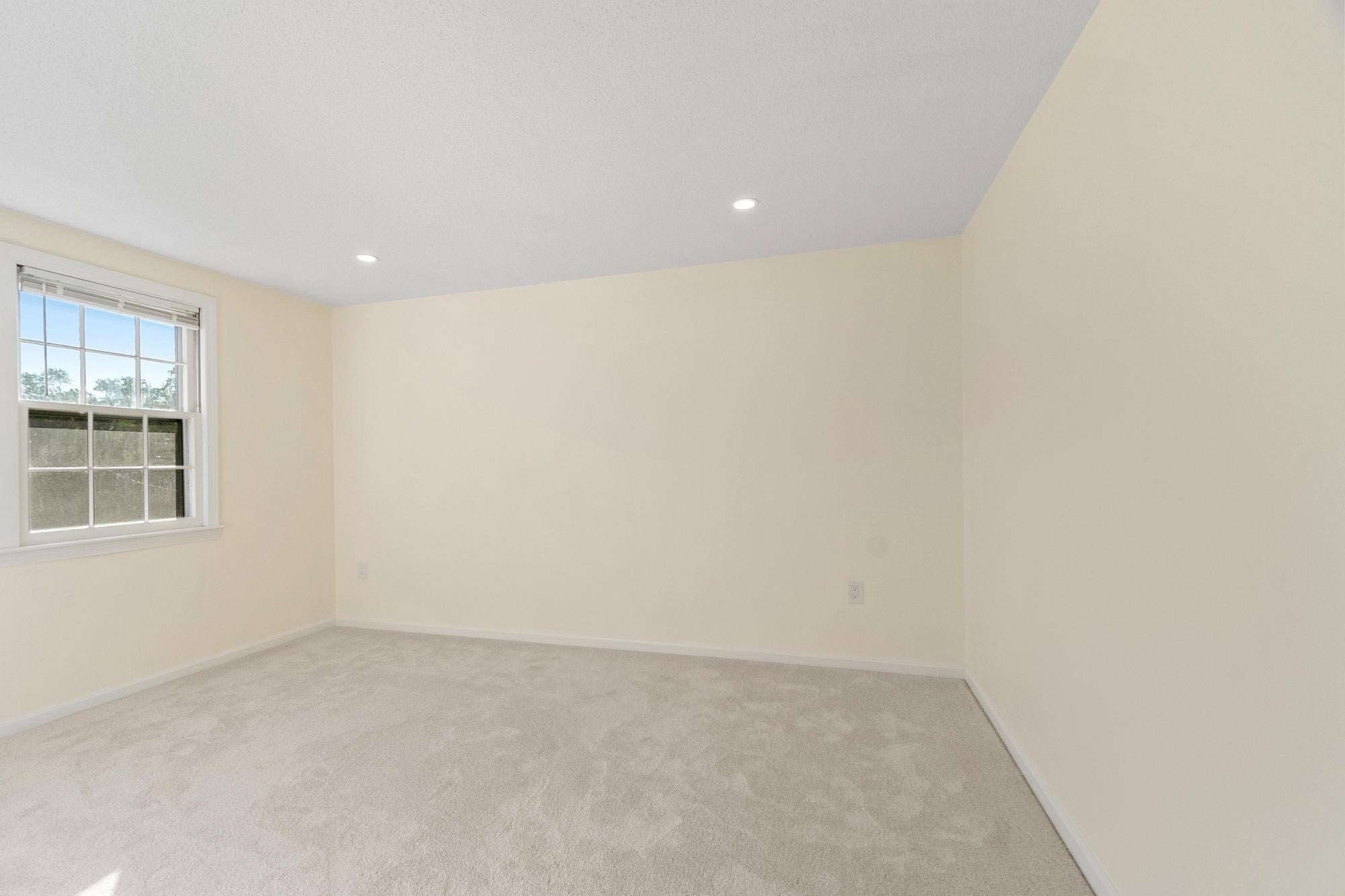 94 Mablin AVE #94, North Andover, MA Photo #20