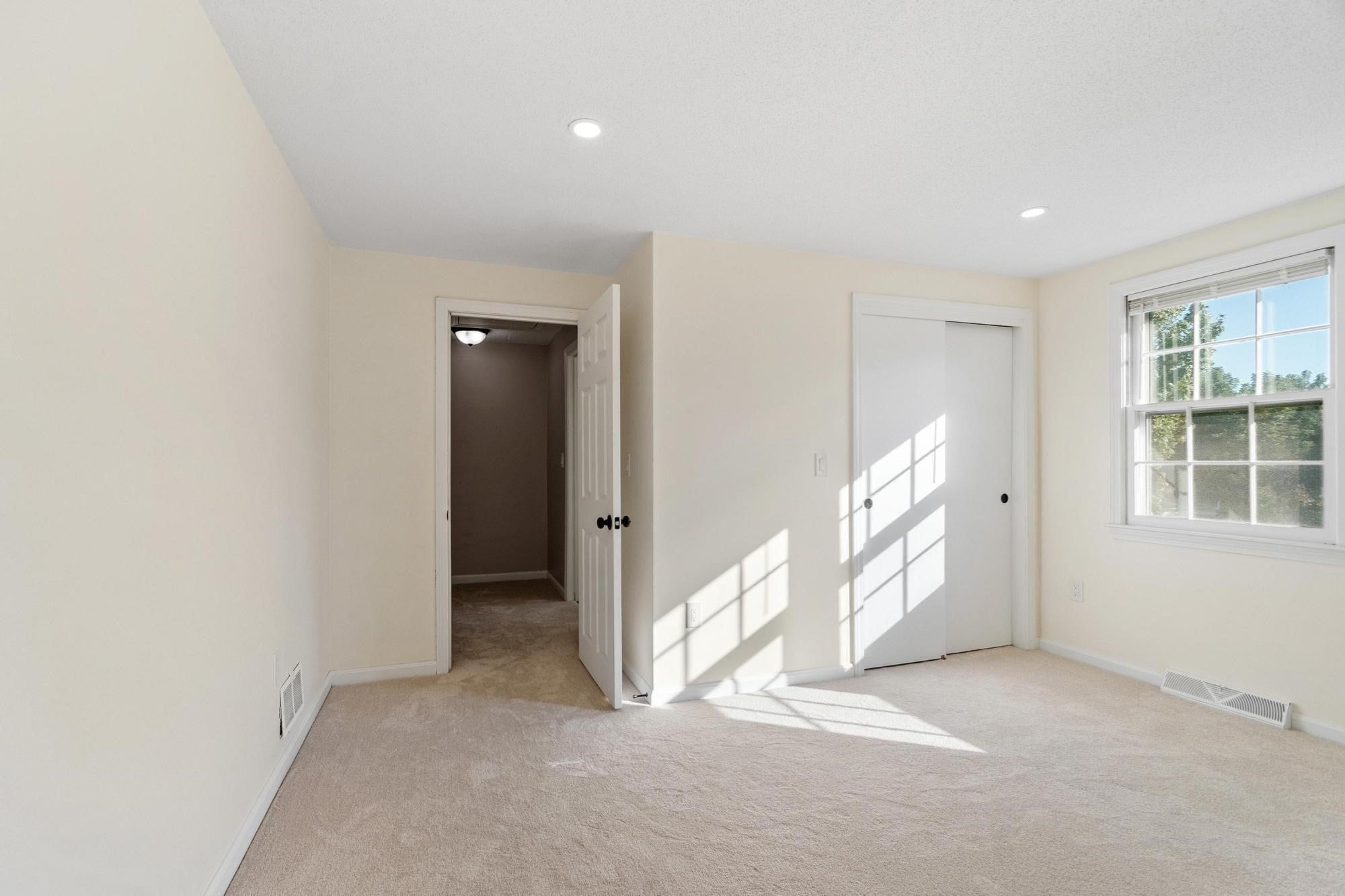 94 Mablin AVE #94, North Andover, MA Photo #21