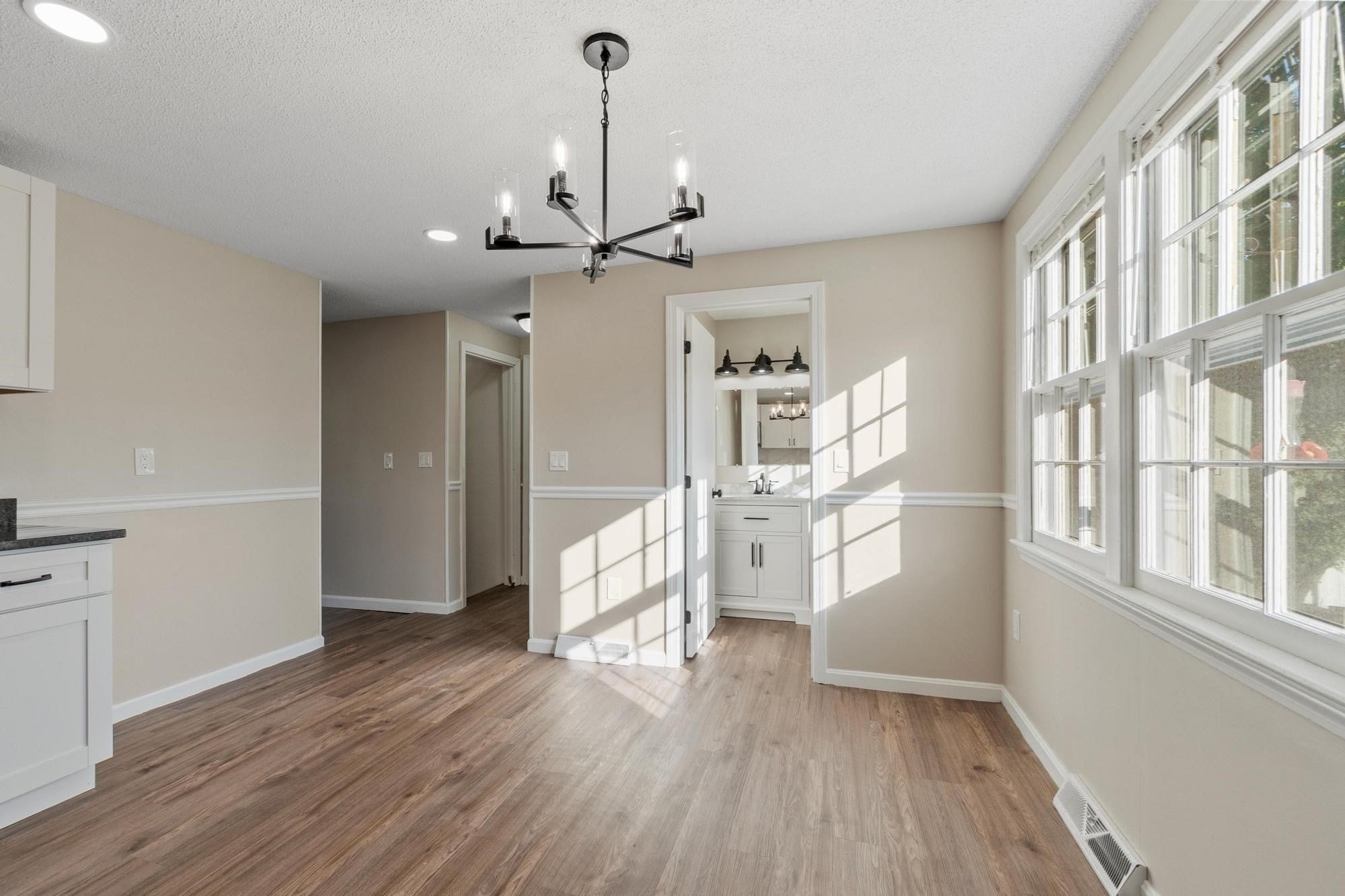 94 Mablin AVE #94, North Andover, MA Photo #27