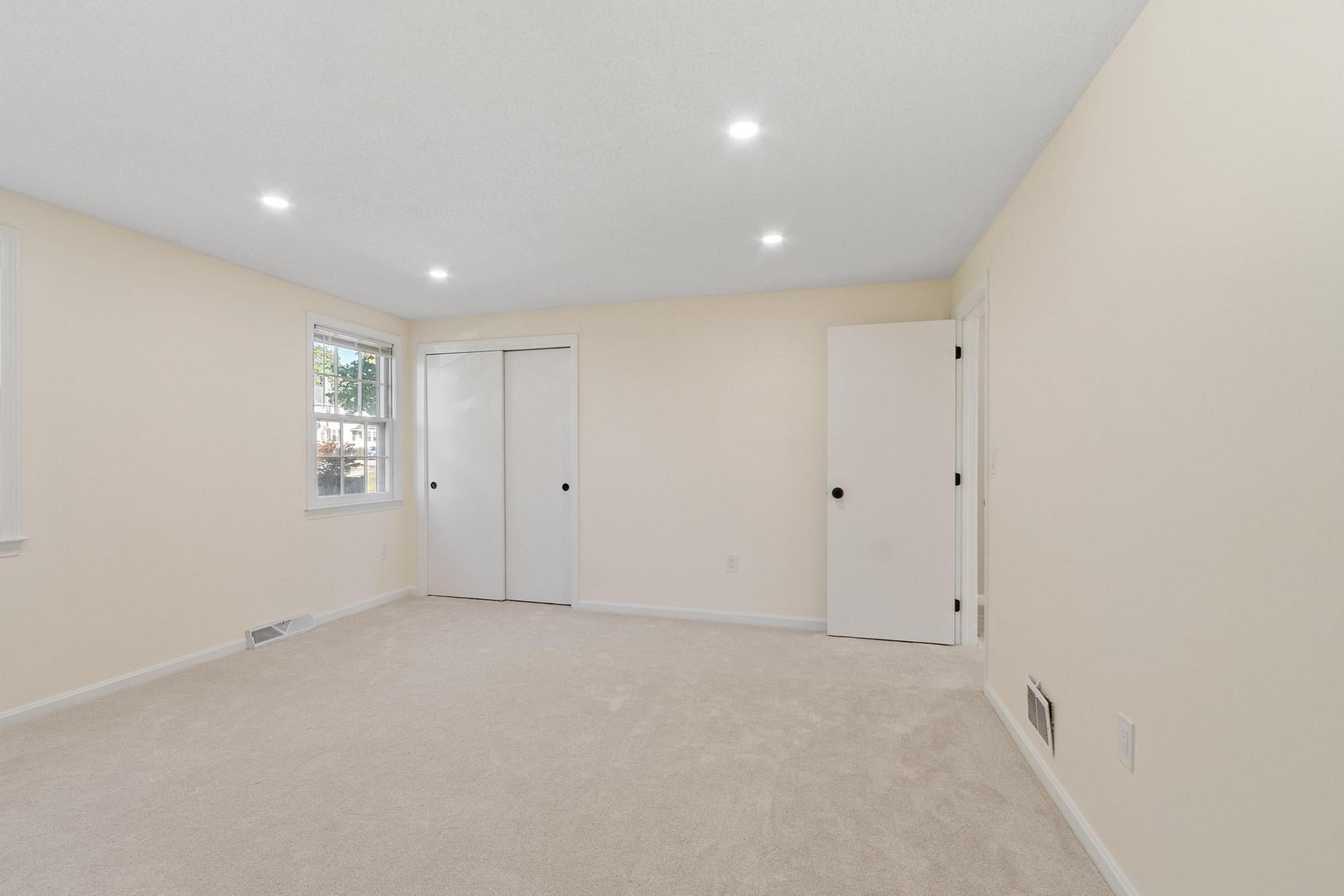 94 Mablin AVE #94, North Andover, MA Photo #24