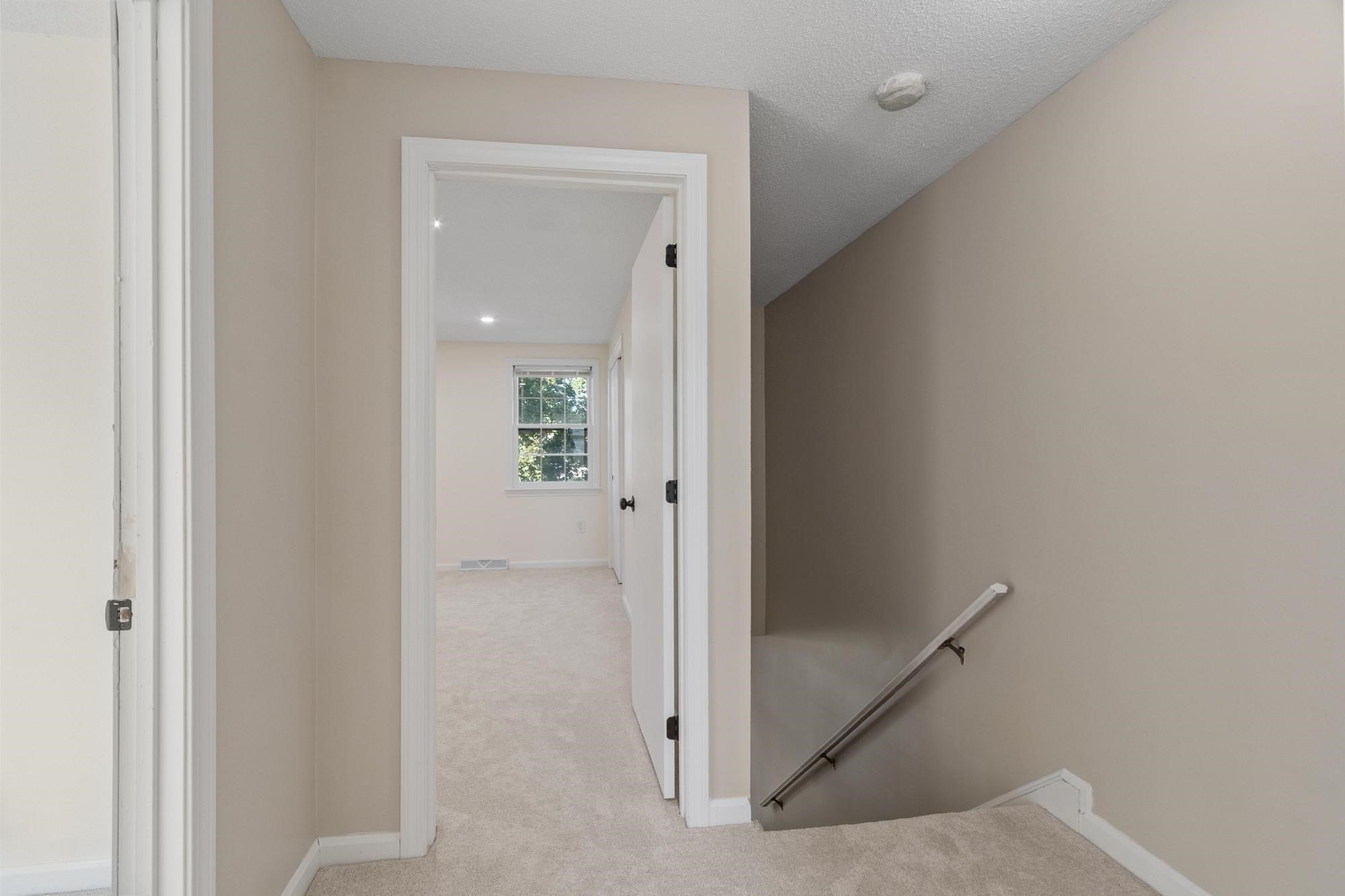 94 Mablin AVE #94, North Andover, MA Photo #14