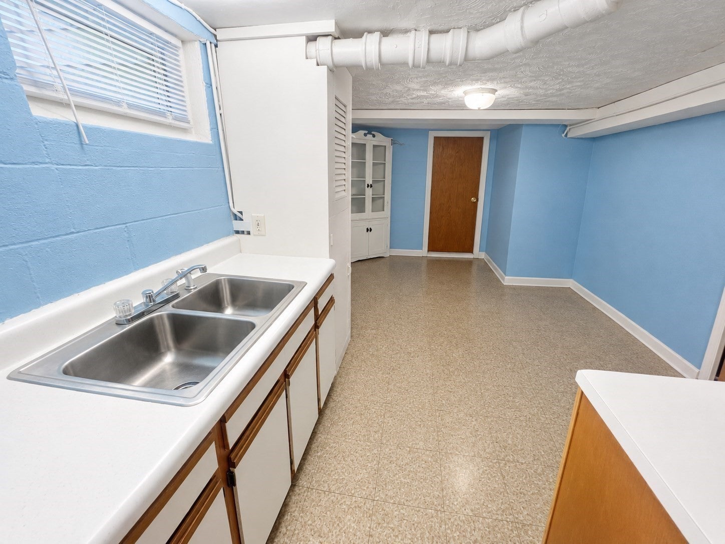47 Wood St, Lexington, MA, 47 Wood St, Lexington, MA Photo #11