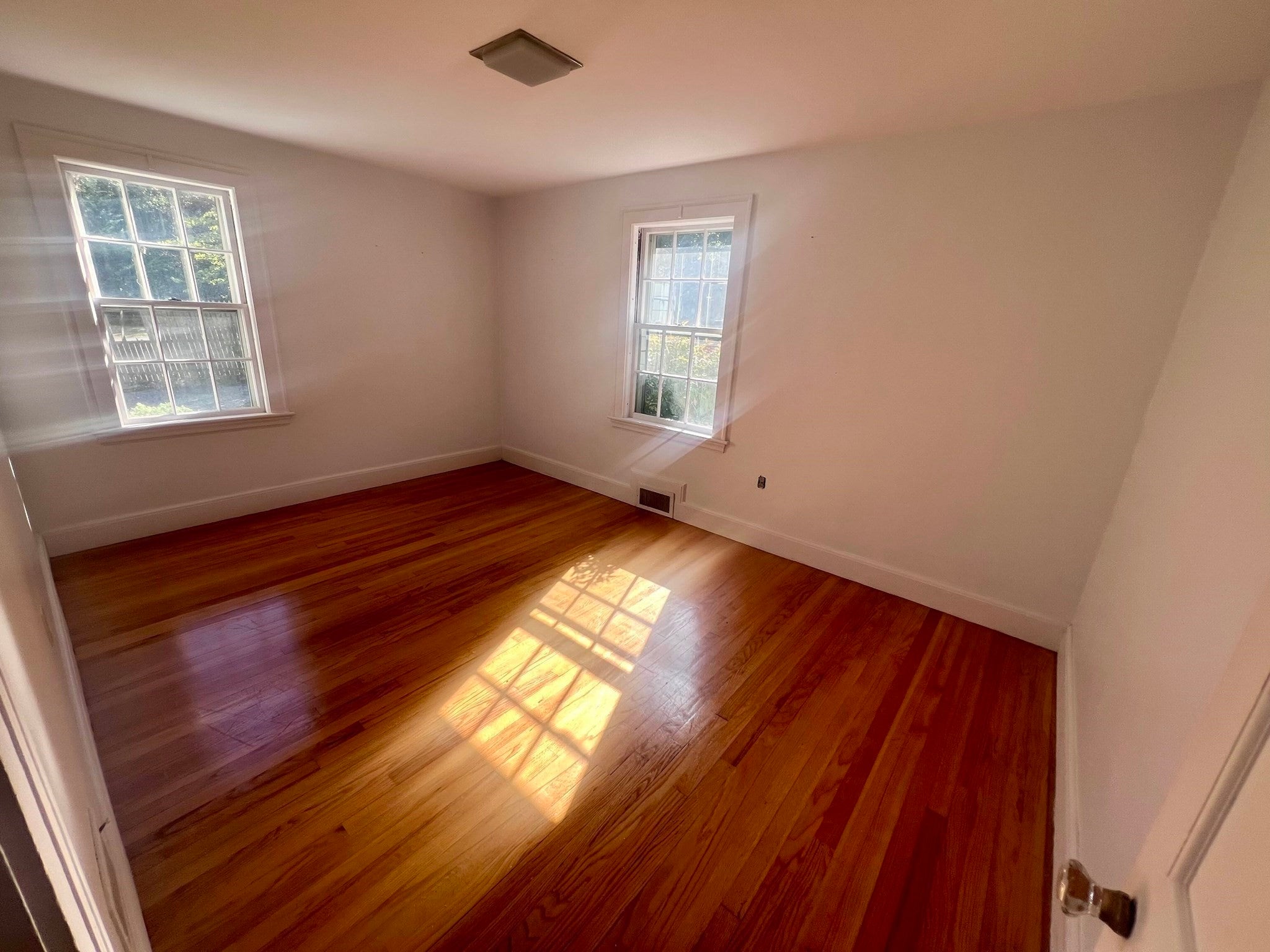 47 Wood St, Lexington, MA, 47 Wood St, Lexington, MA Photo #7