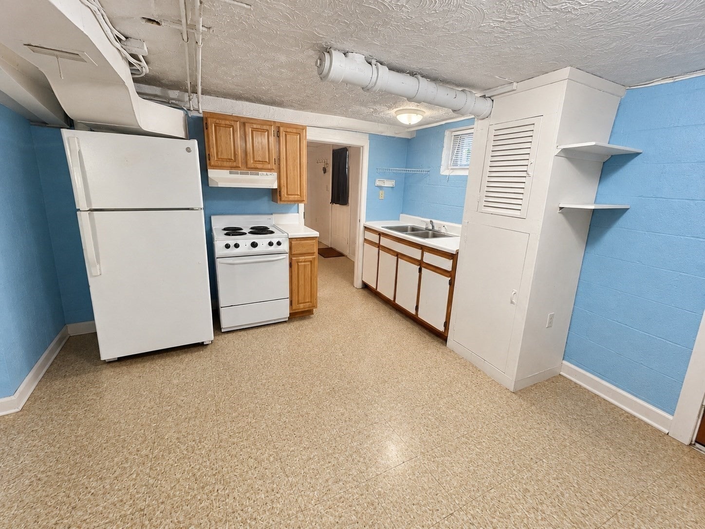 47 Wood St, Lexington, MA, 47 Wood St, Lexington, MA Photo #10