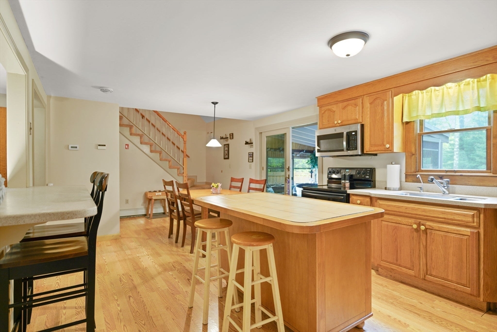 128 High St