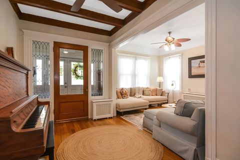 2 Peirce Rd Lynn MA 01902