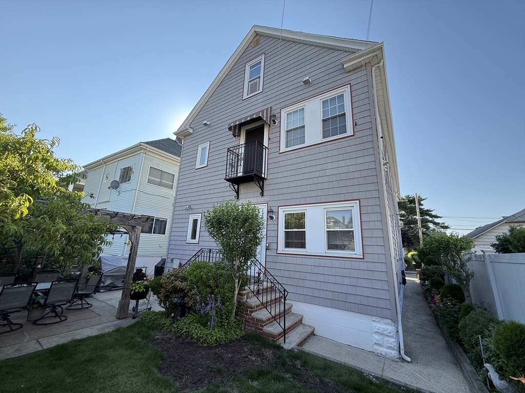 40 Bowdoin Street