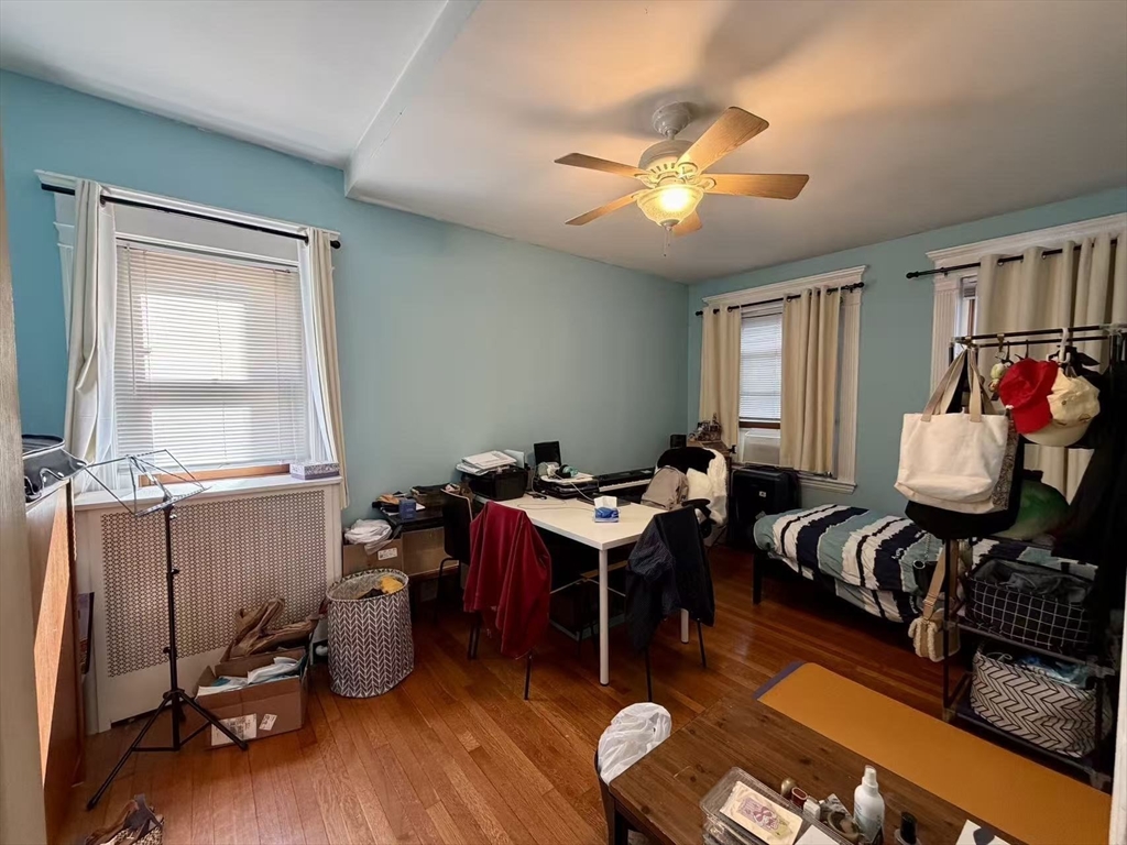 8 Garrison Ave 711
