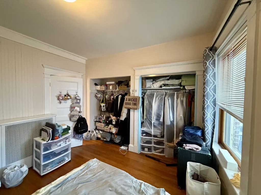 8 Garrison Ave 711