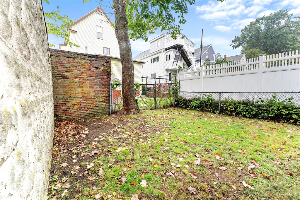 42 Belmont St