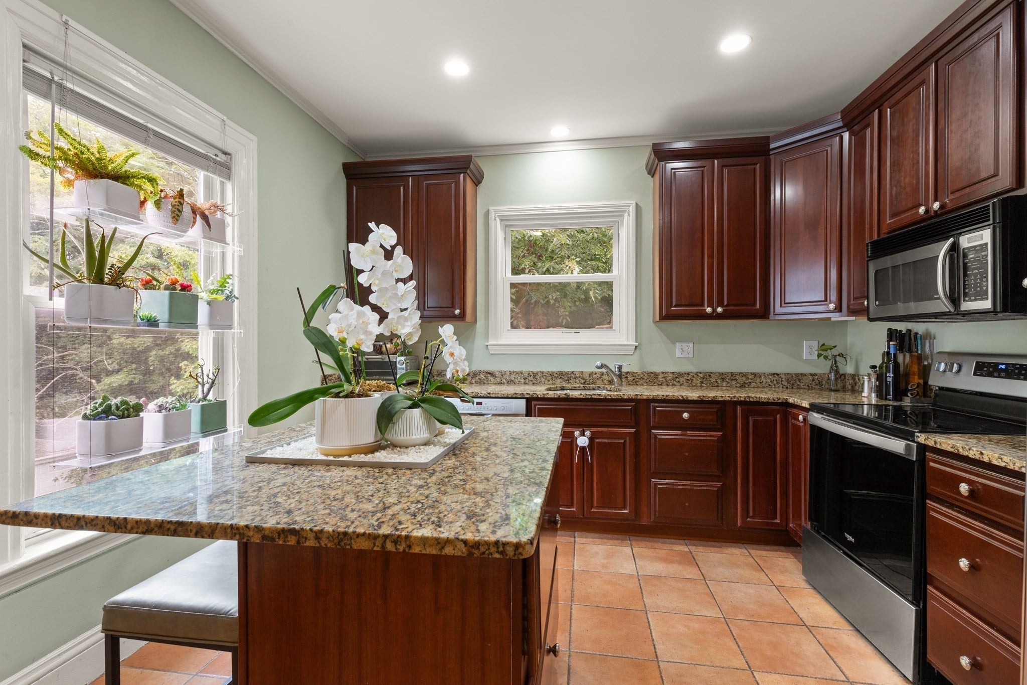 169 Hunnewell Ave #2, Newton, MA, 169 Hunnewell Ave #2, Newton, MA Photo #14
