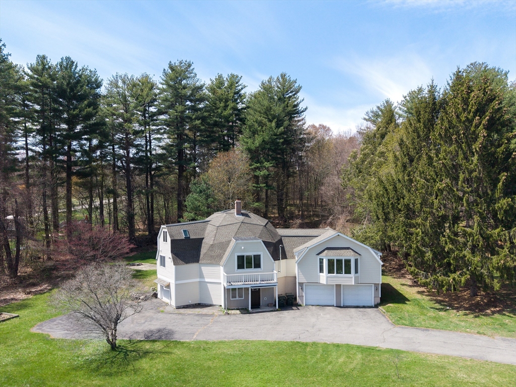 15 Maple Rd