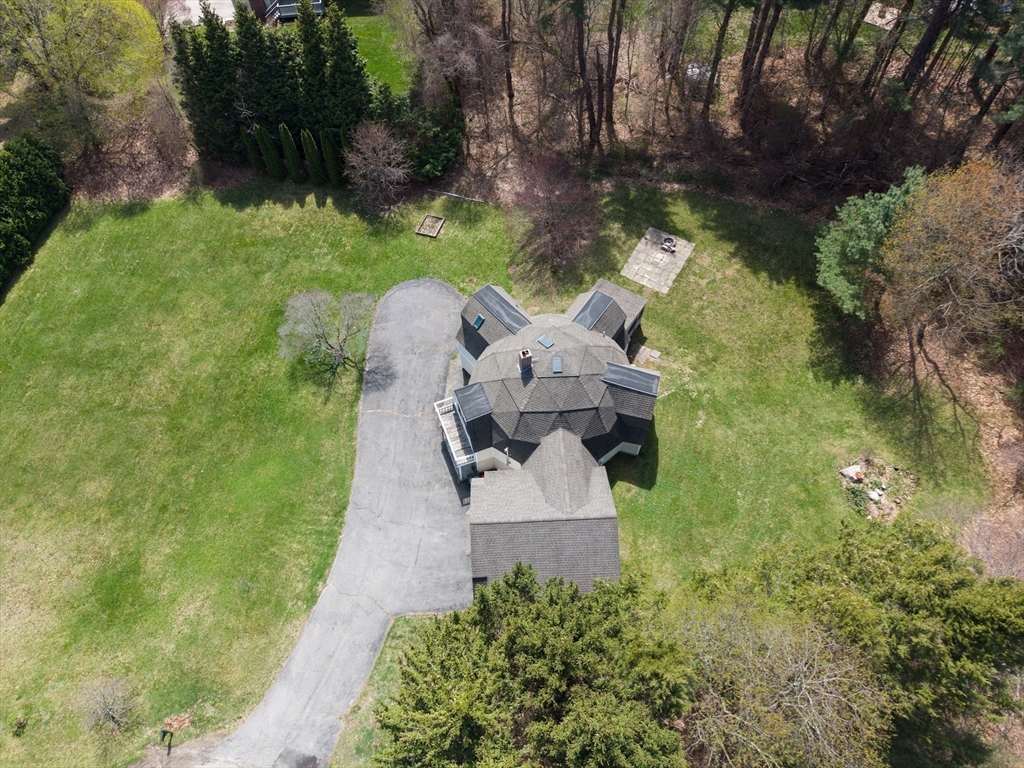 15 Maple Rd