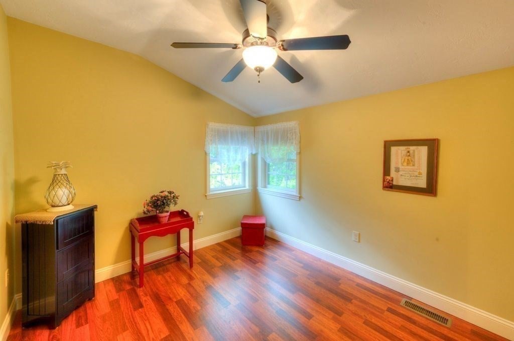 352 Lake Ave, Worcester, MA, 352 Lake Ave, Worcester, MA Photo #26