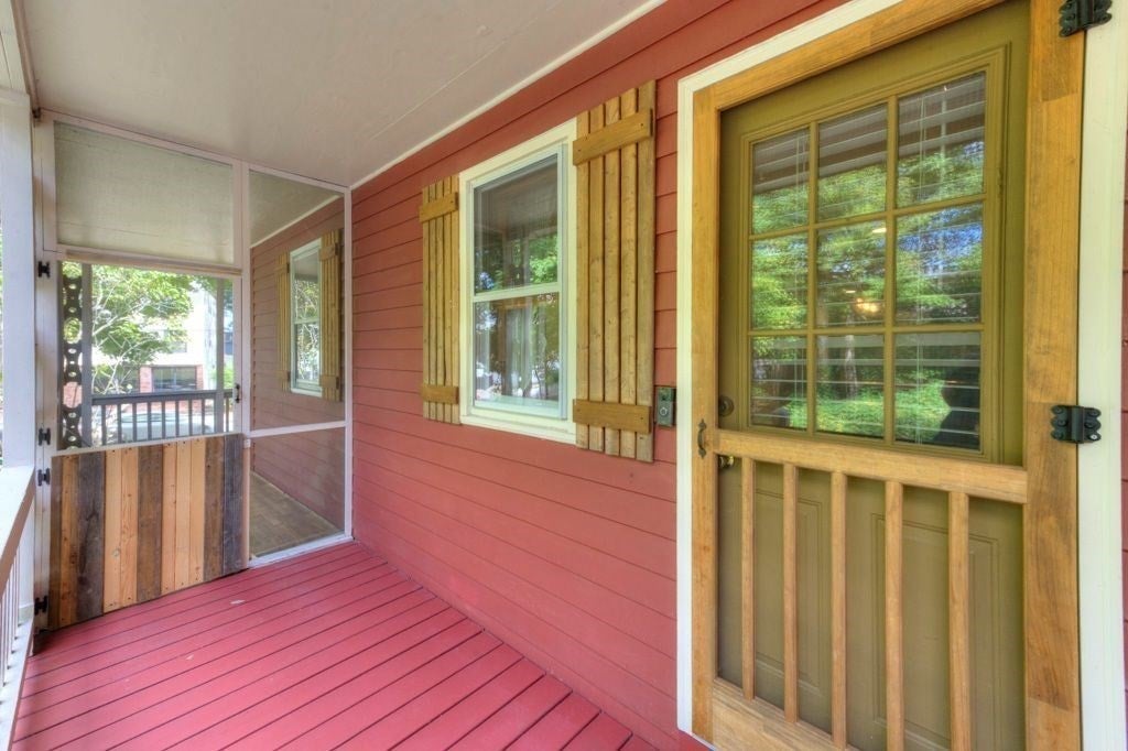 352 Lake Ave, Worcester, MA, 352 Lake Ave, Worcester, MA Photo #3