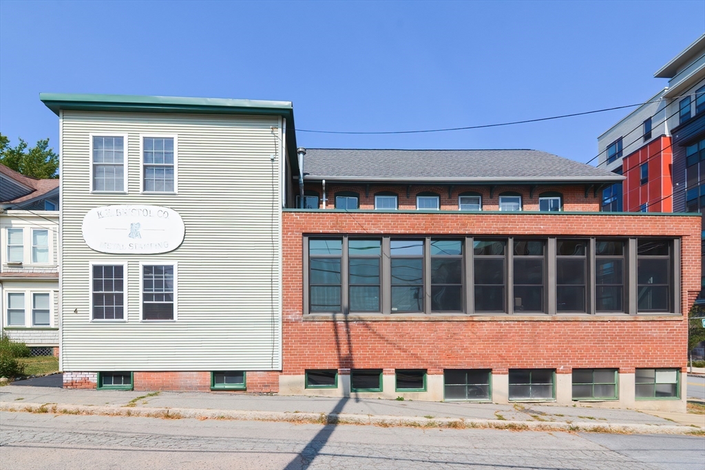 4 Bruce Ave