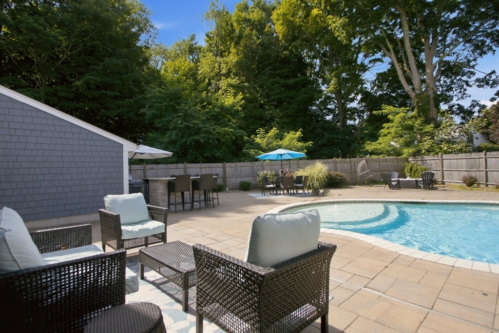 5 Beejay Ct, Warren, RI Photo #26