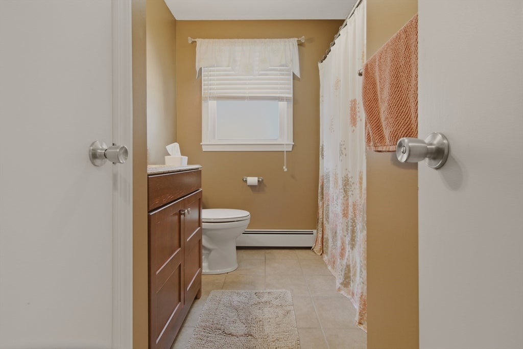 5 Beejay Ct, Warren, RI Photo #16