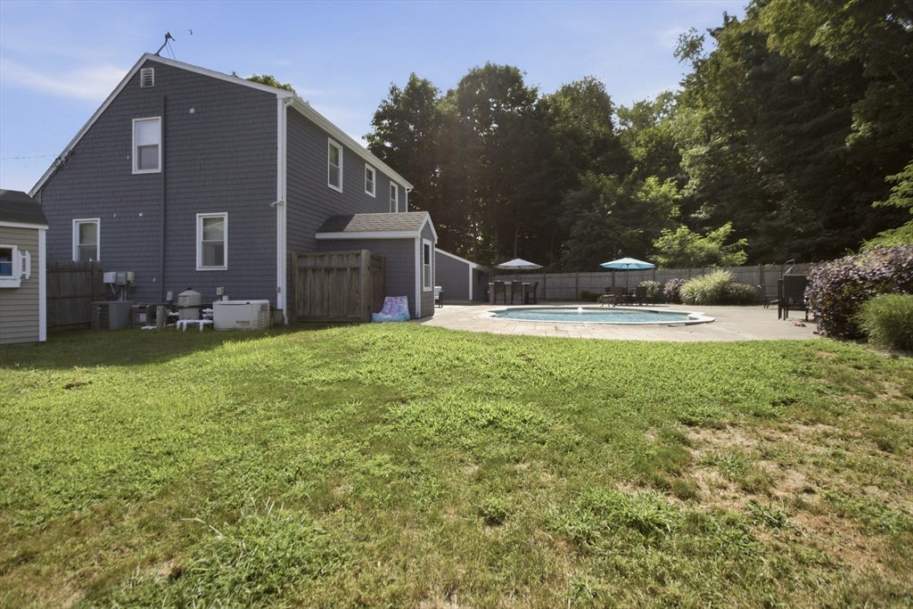 5 Beejay Ct, Warren, RI Photo #32